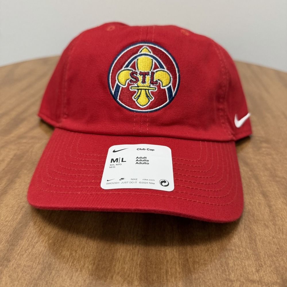 Nike St. Louis Cardinals Club Cap Red Strapback Cap Adjustable M/L "The Lou" MLB